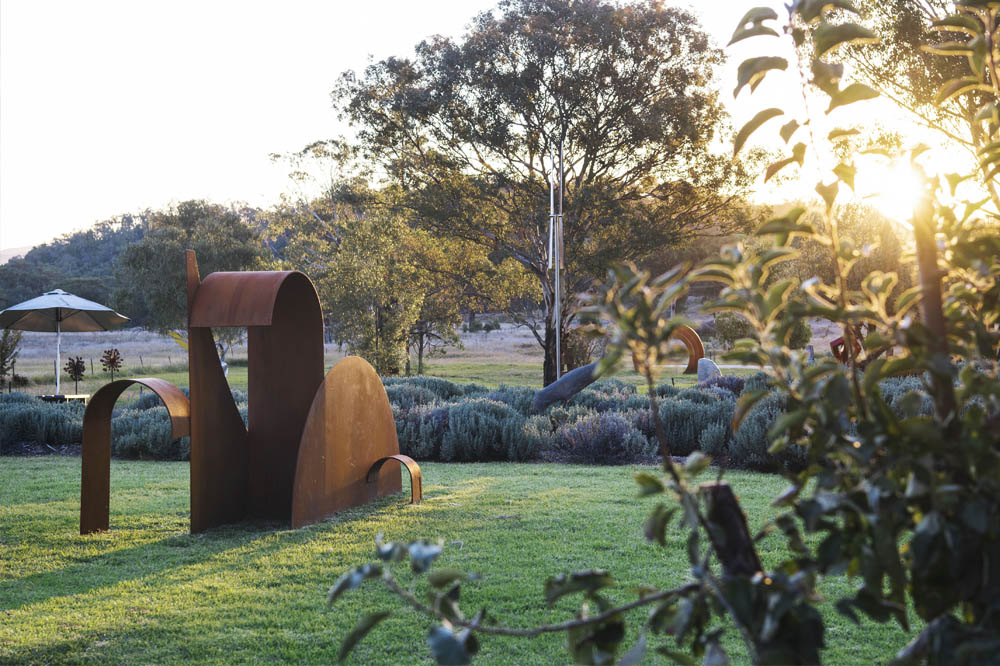 sculpture garden rosby what to do in mudgee statue sydney australia